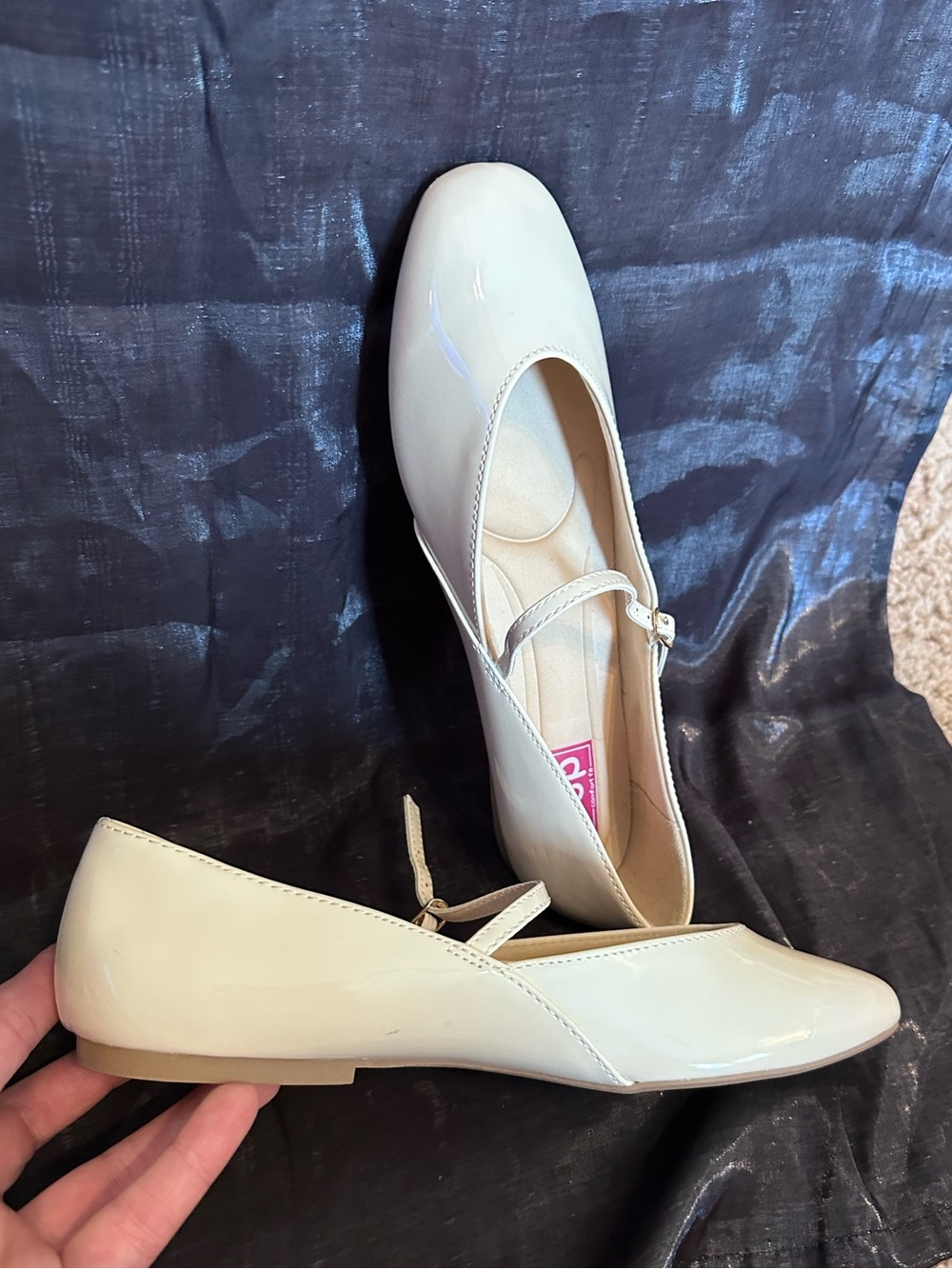 NWOT pop Cream Patent Mary Jane Flats endless 8.5 M shiny buckle like new